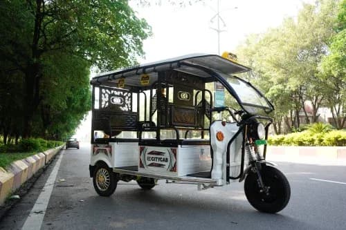 City Cab E Rickshaw