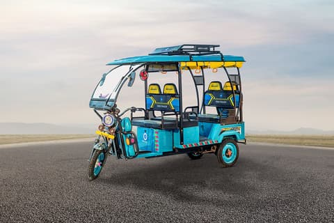 Indo Wagen Q8 Plus