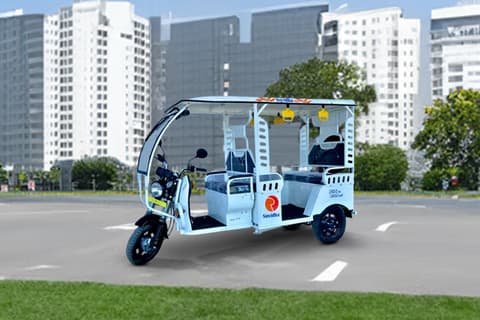 Om Raj Autotech E Rickshaw