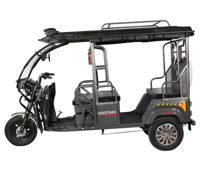 Saarthak Battery Operated Rickshaw