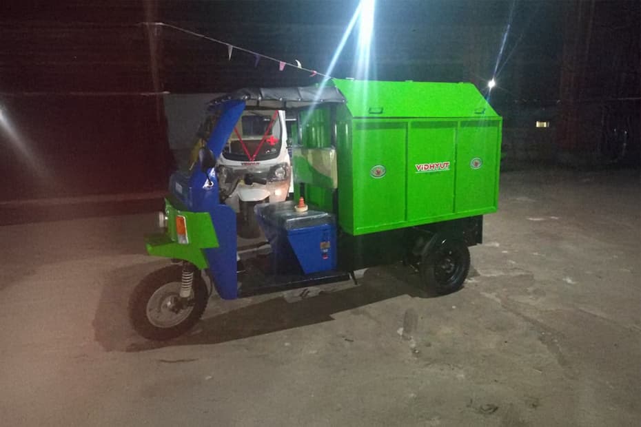 Vidhyut Garbage Van