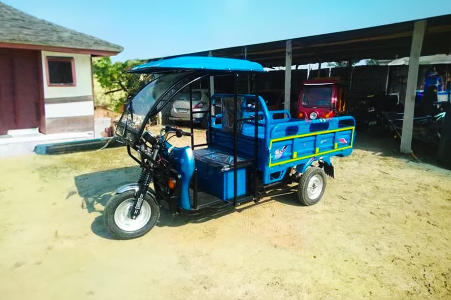 Move Stone Battery Operated Big Loader